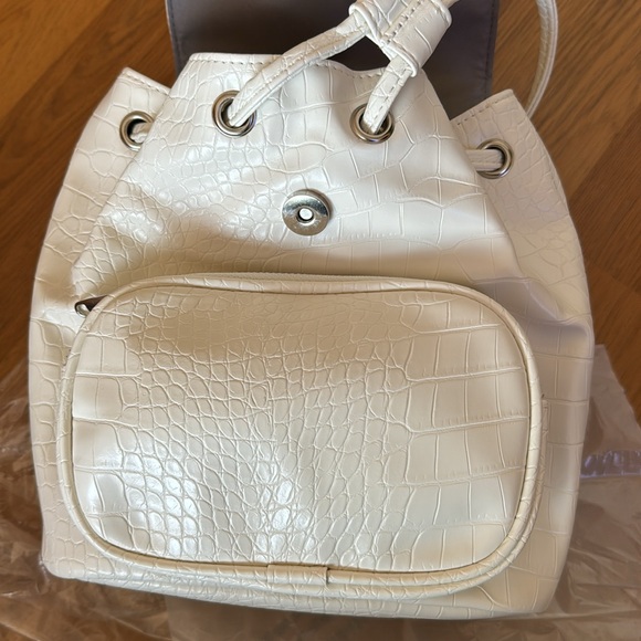 Wild Fable NWT mini backpack in ivory color - Picture 5 of 5